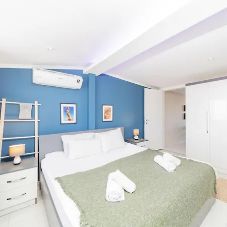 Superb Flat Near Hadrian's Gate *